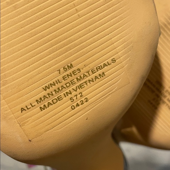 Nine West Holographic Strappy Heels Sz 7.5 - Picture 6 of 8